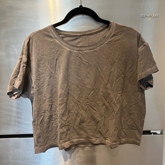 lululemon athletica Tops - Lululemon short sleeve tee crop top